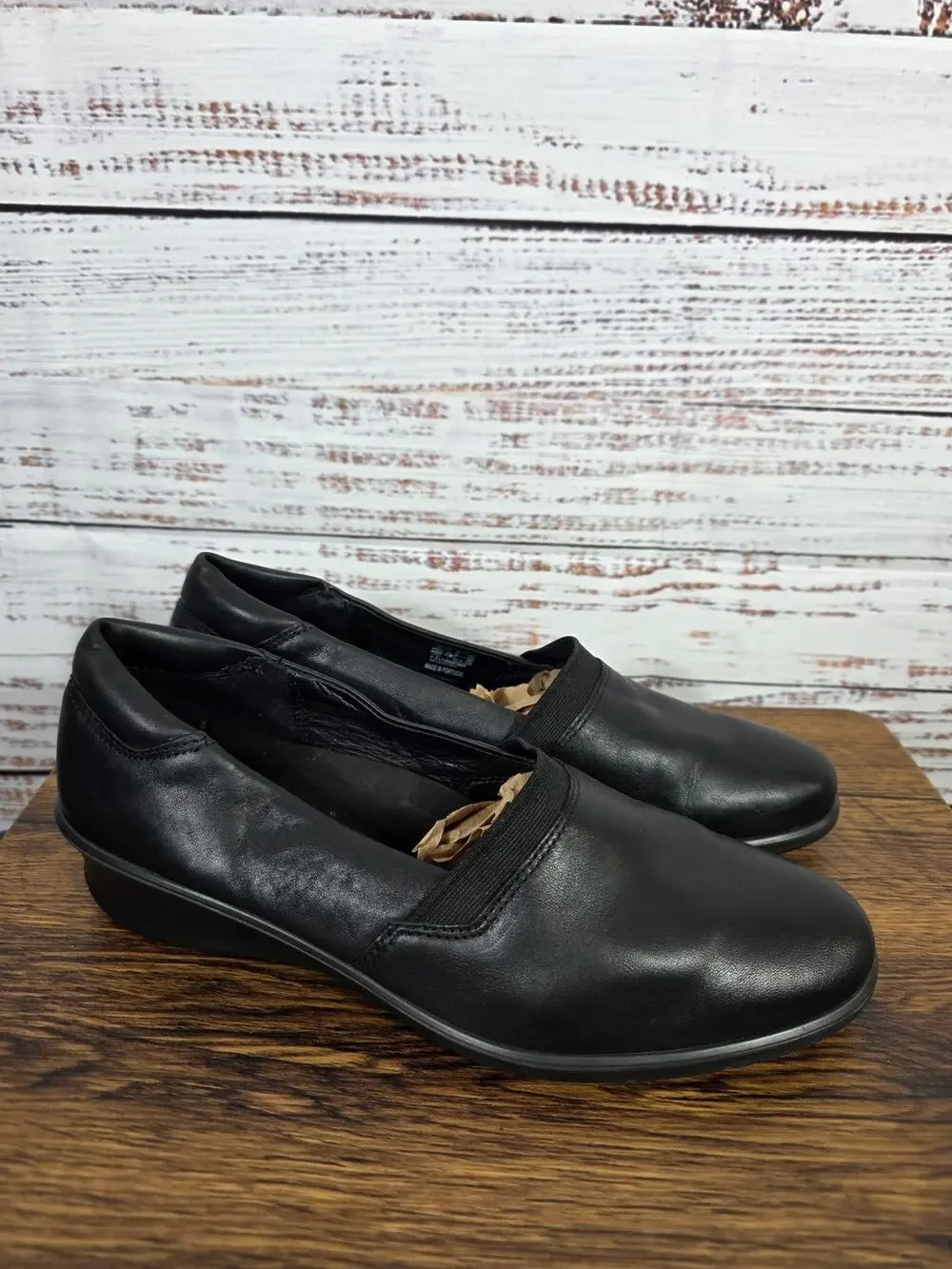 Ecco Wedge Loafers in Black Comfort Shoes Women's size 40 US size 9